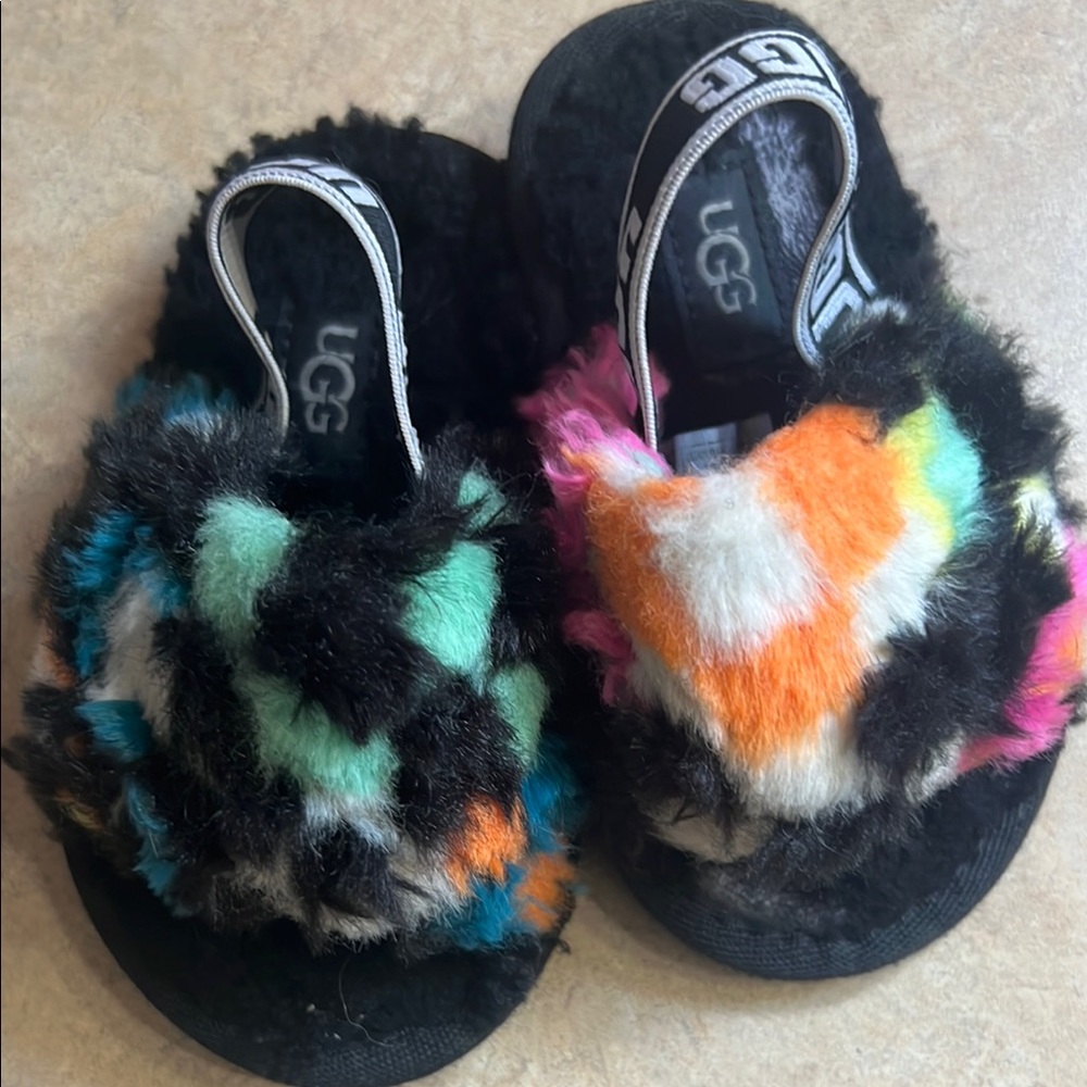 UGG Fluff Yeah Slippers 6c